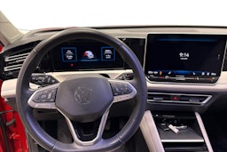 met. oranssi Volkswagen Tiguan 2024 kuva 9.