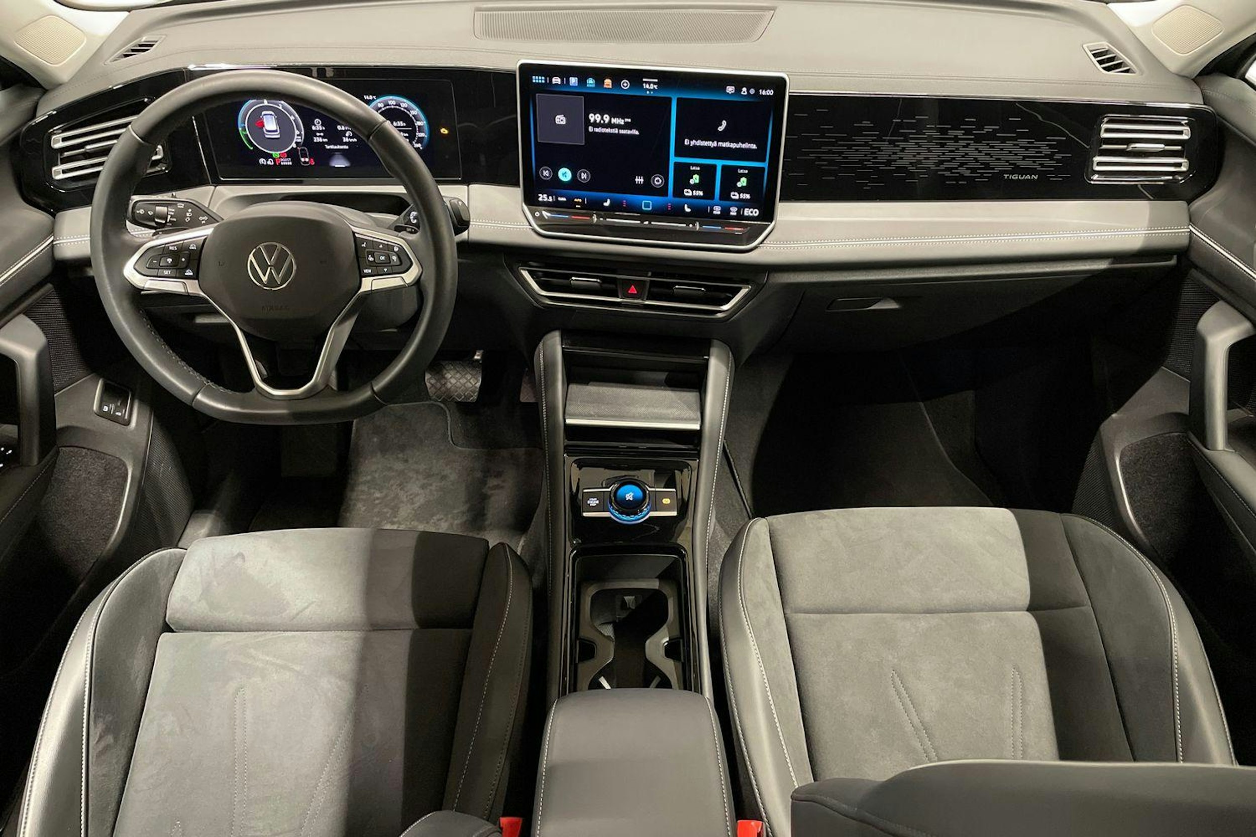 vihreä Volkswagen Tiguan 2024 kuva 9.