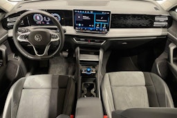 vihreä Volkswagen Tiguan 2024 kuva 9.