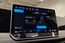 vihreä Volkswagen Tiguan 2024 kuva 19.