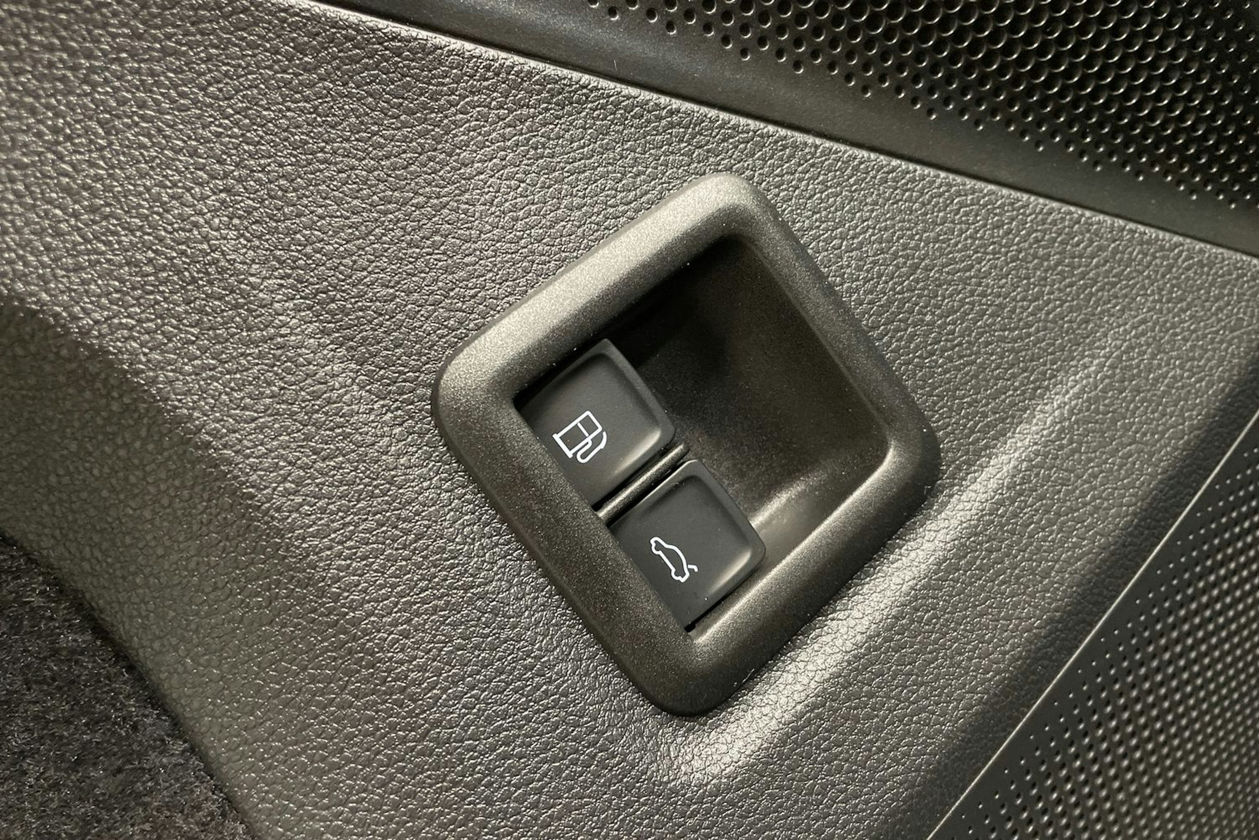 vihreä Volkswagen Tiguan 2024 kuva 27.