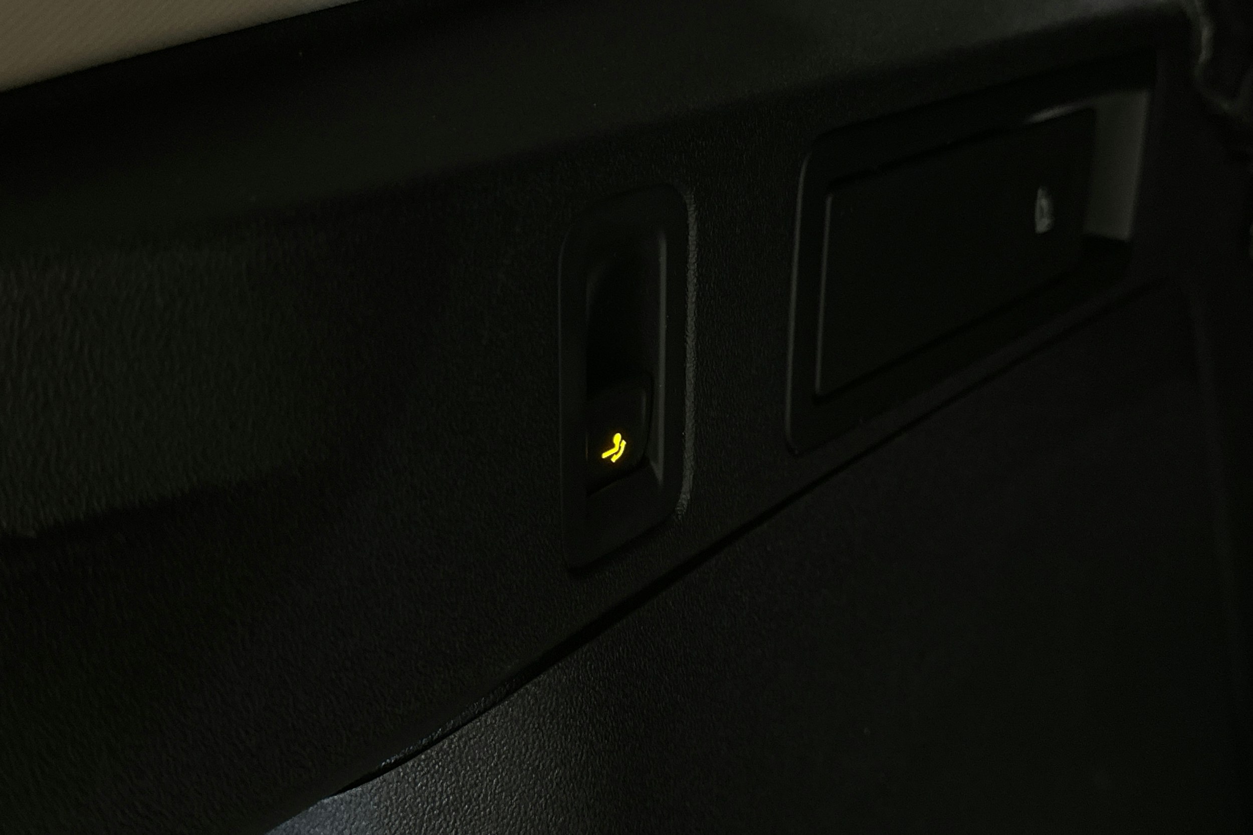 harmaa metalliväri Volkswagen Tiguan 2024 kuva 31.