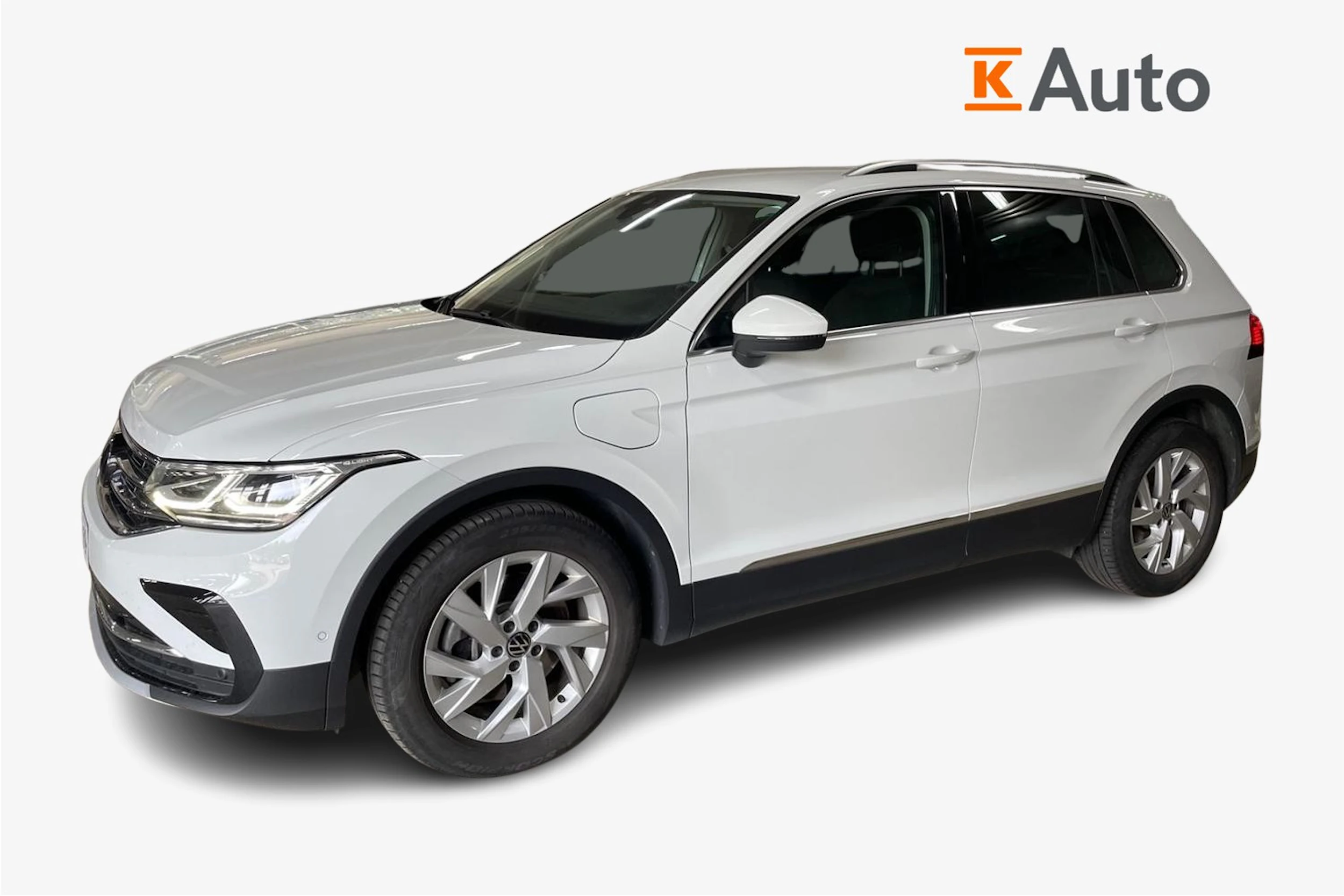 valkoinen Volkswagen Tiguan 2024 kuva 5.
