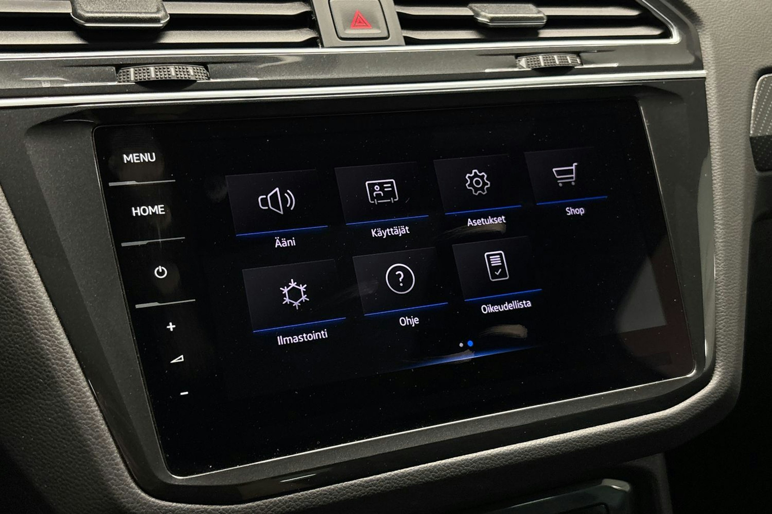 valkoinen Volkswagen Tiguan 2024 kuva 15.