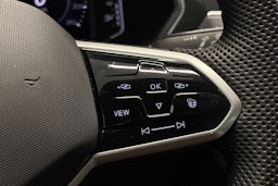 valkoinen Volkswagen Tiguan 2024 kuva 17.
