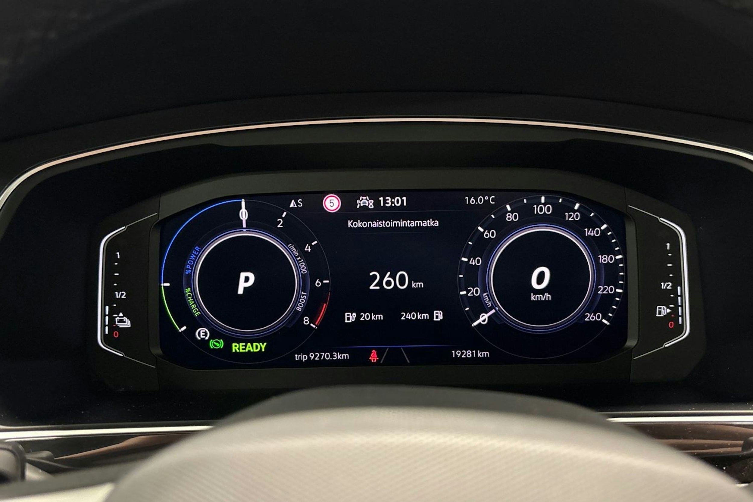valkoinen Volkswagen Tiguan 2024 kuva 19.