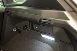 valkoinen Volkswagen Tiguan 2024 kuva 28.