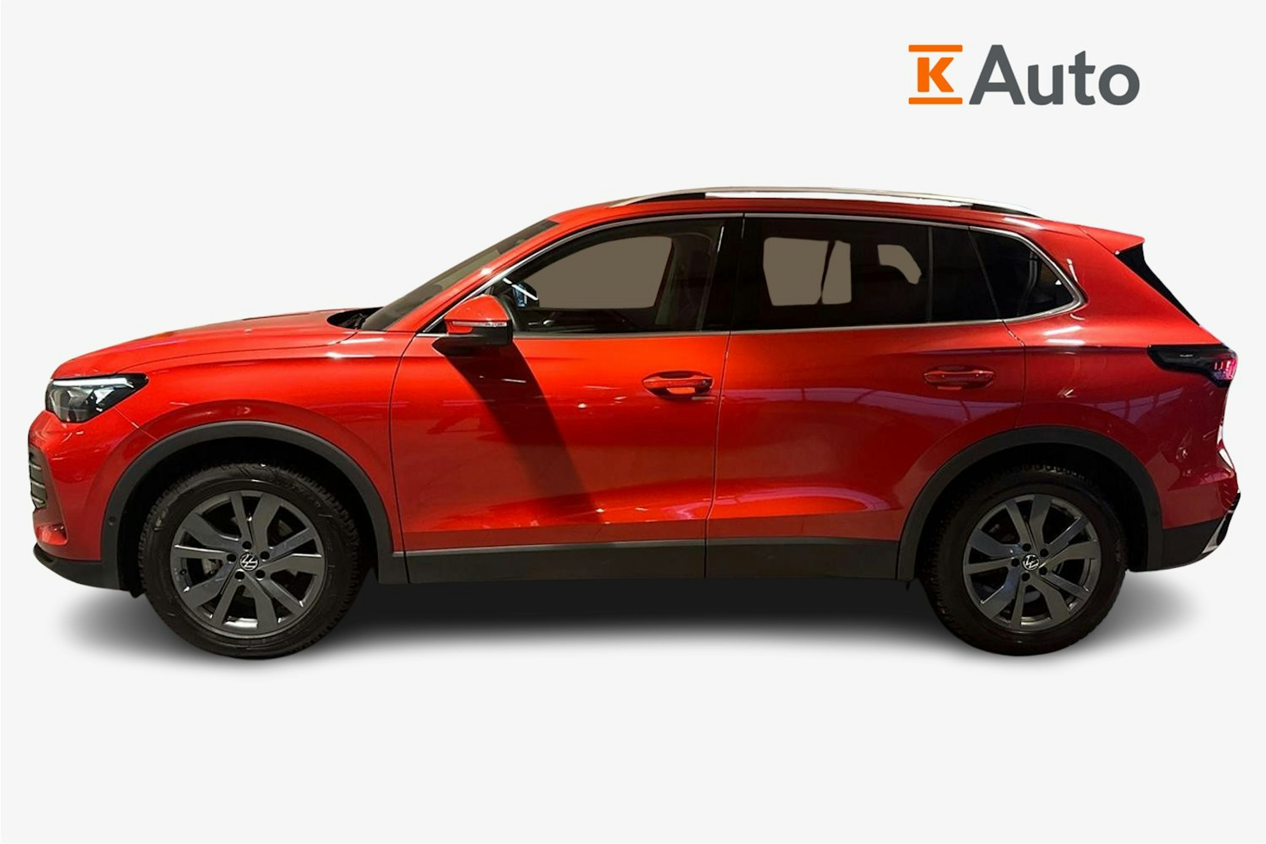 oranssi Volkswagen Tiguan 2024 kuva 6.