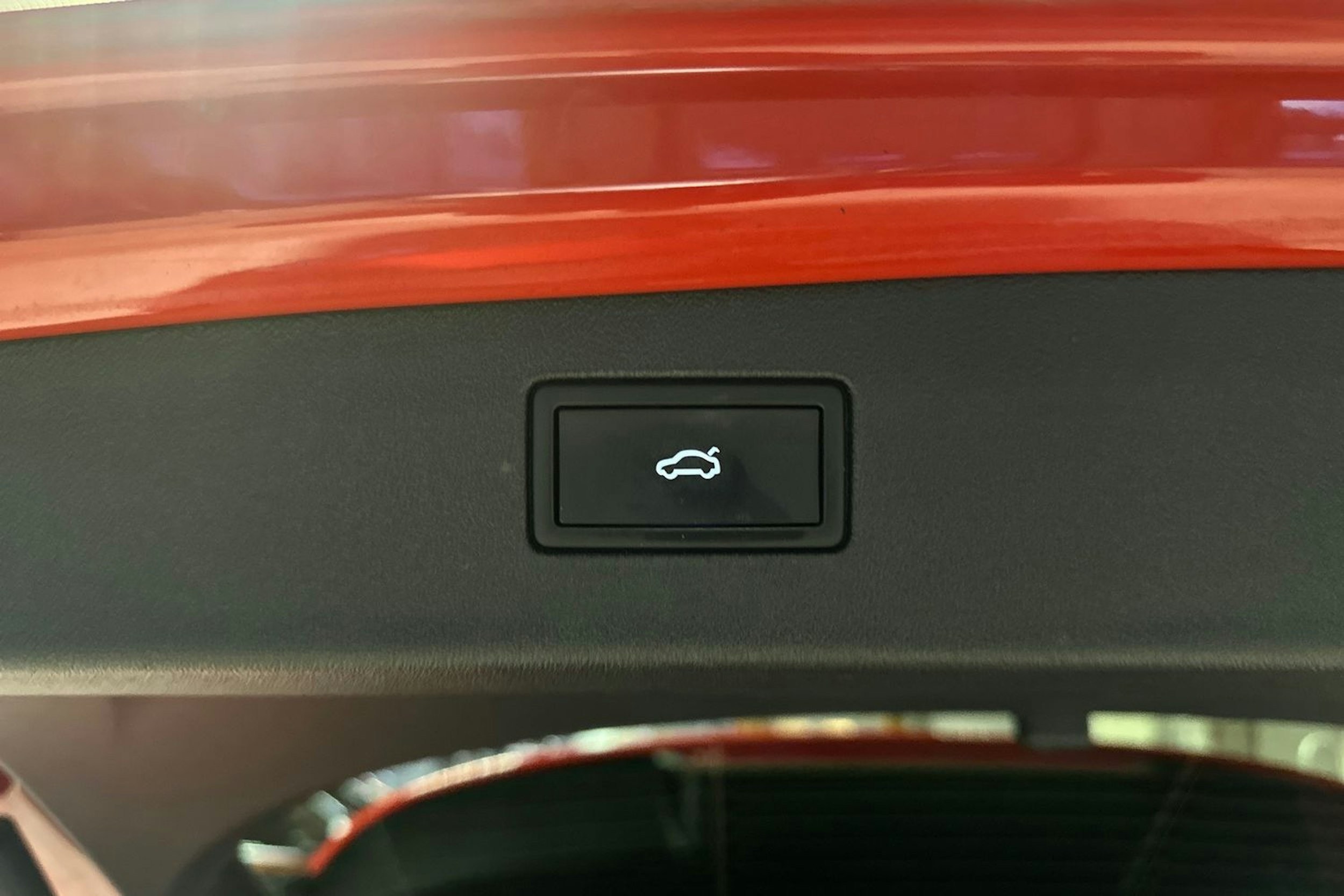 oranssi Volkswagen Tiguan 2024 kuva 16.