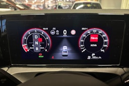 oranssi Volkswagen Tiguan 2024 kuva 19.