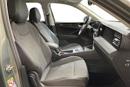 vihreä Volkswagen Tiguan 2024 kuva 10.