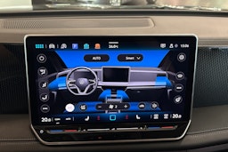 vihreä Volkswagen Tiguan 2024 kuva 29.
