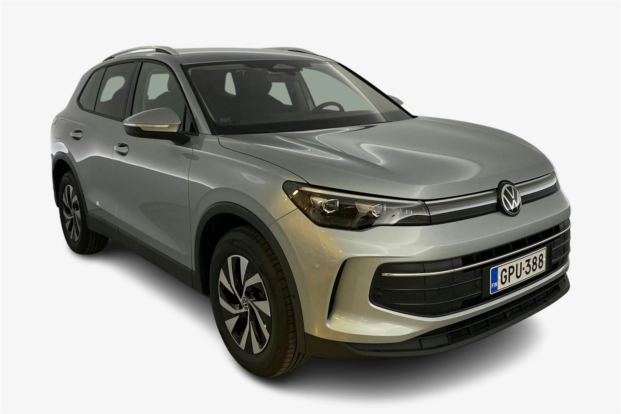 harmaa Volkswagen Tiguan 2024 kuva 2.