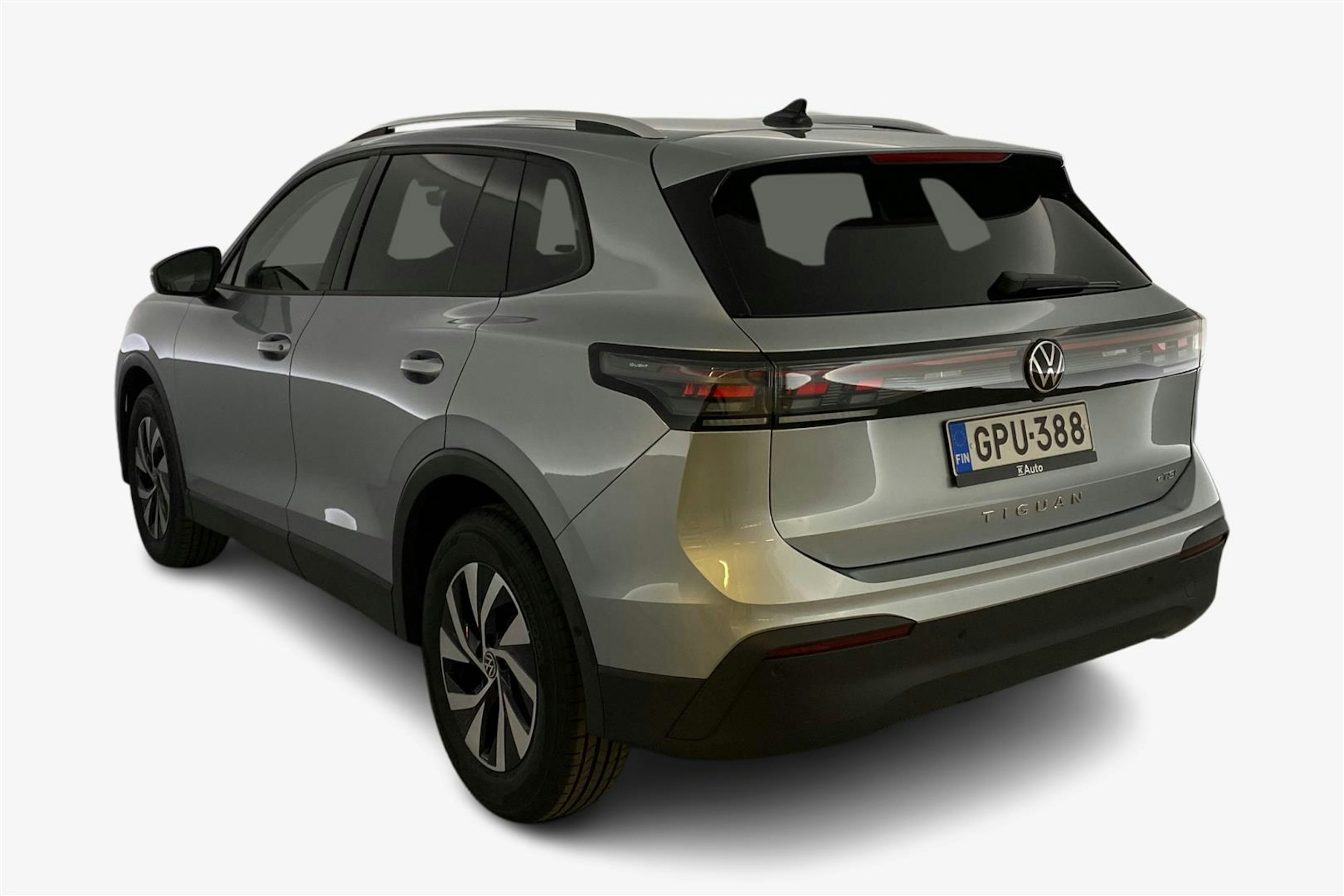 harmaa Volkswagen Tiguan 2024 kuva 3.