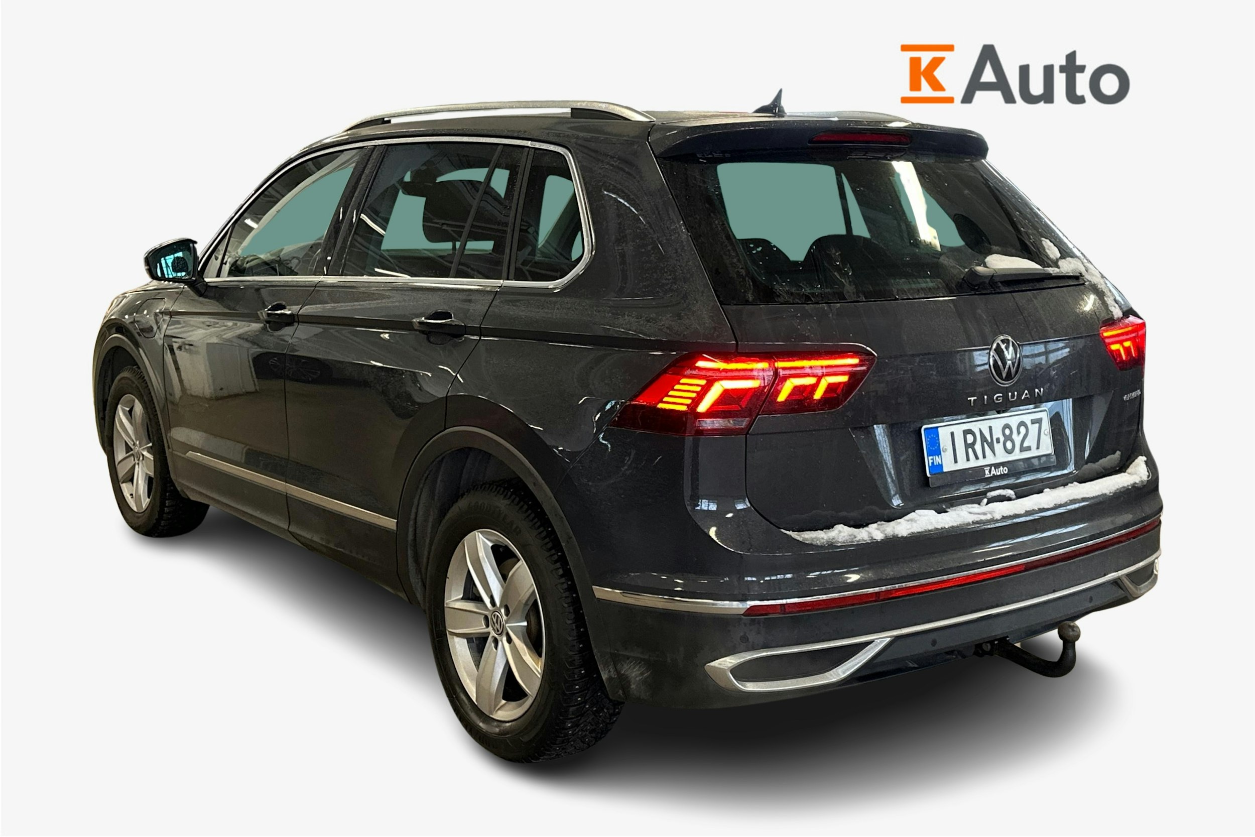 harmaa Volkswagen Tiguan 2024 kuva 2.