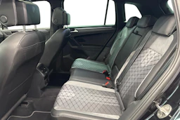 musta Volkswagen Tiguan 2024 kuva 8.