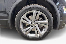 musta Volkswagen Tiguan 2024 kuva 9.