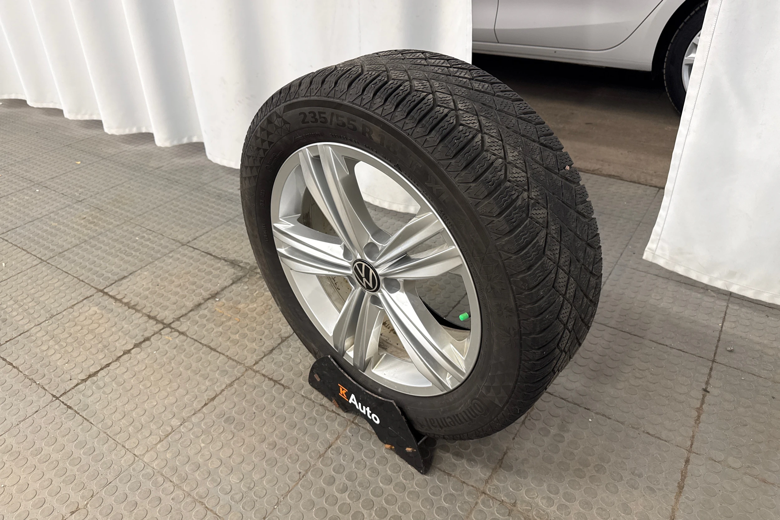 musta Volkswagen Tiguan 2024 kuva 10.