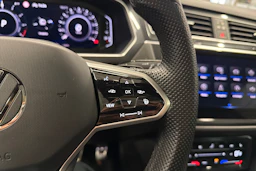 musta Volkswagen Tiguan 2024 kuva 12.