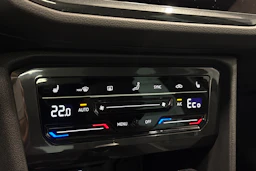 musta Volkswagen Tiguan 2024 kuva 19.
