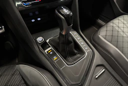 musta Volkswagen Tiguan 2024 kuva 20.