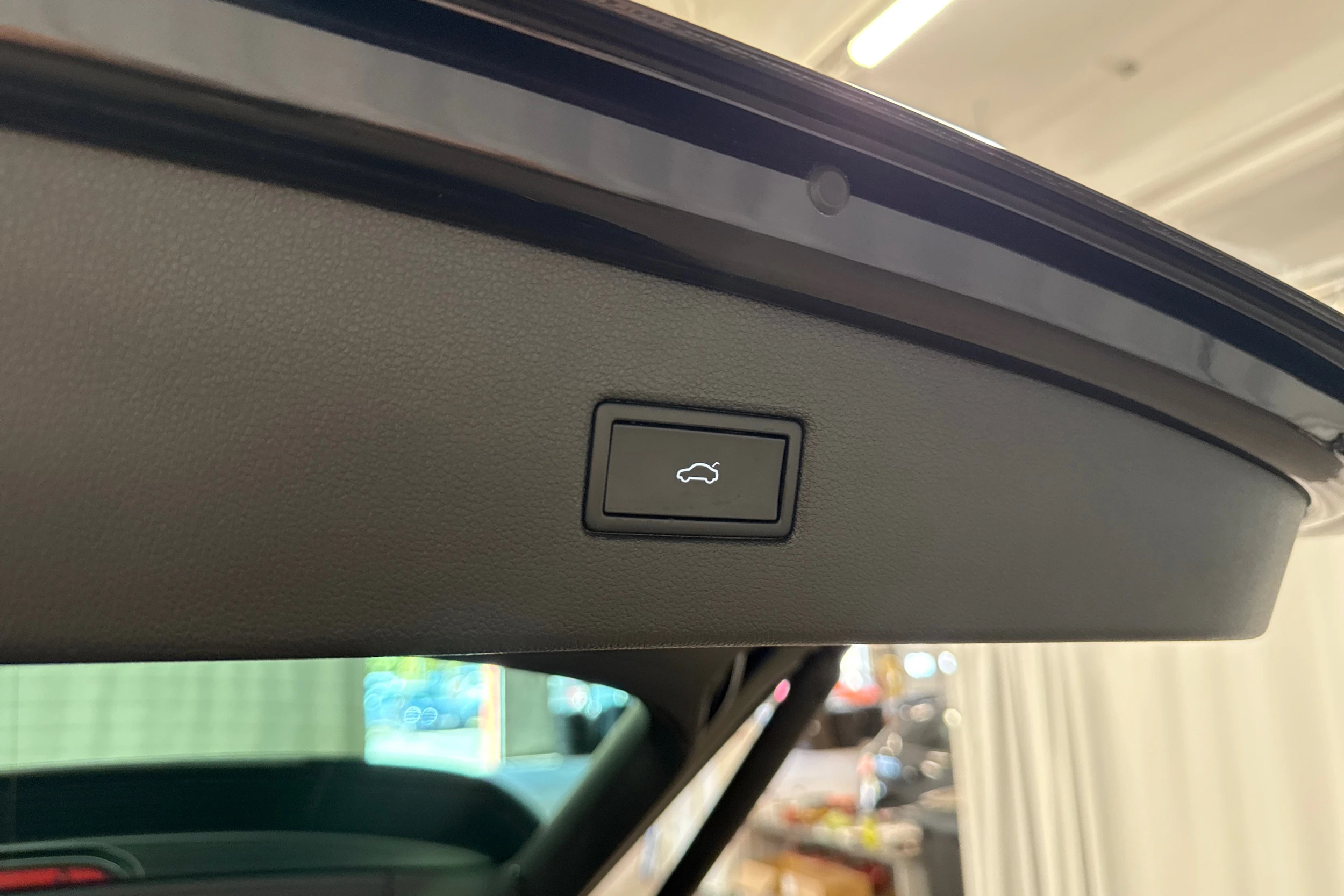 musta Volkswagen Tiguan 2024 kuva 26.