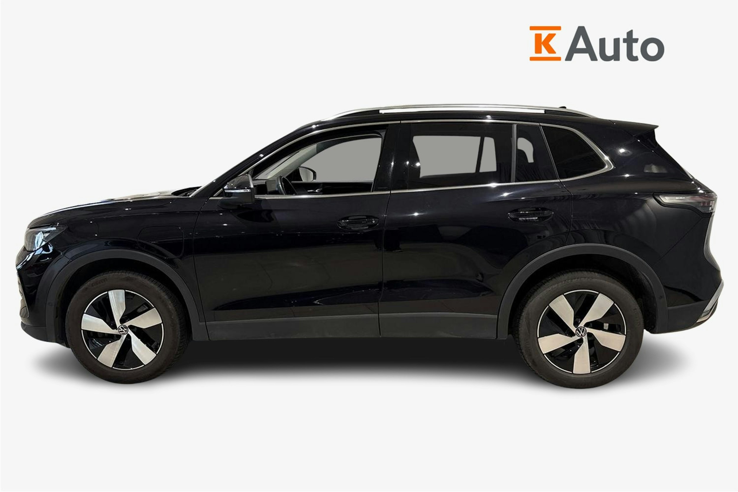 musta Volkswagen Tiguan 2024 kuva 6.