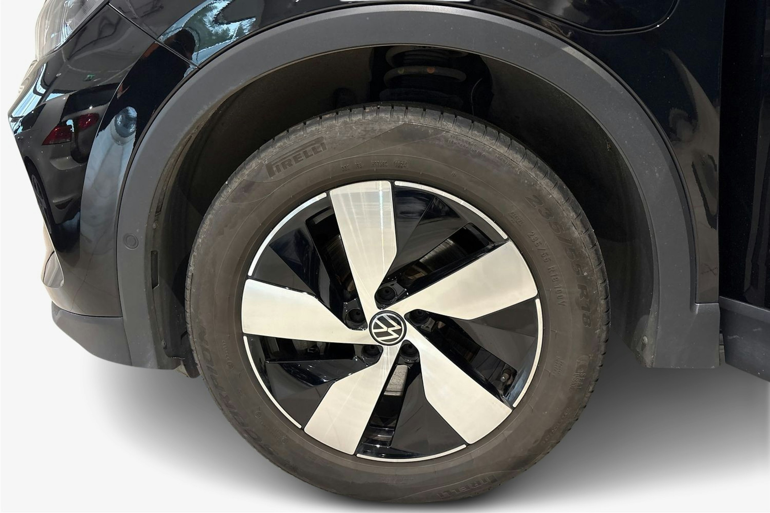 musta Volkswagen Tiguan 2024 kuva 11.