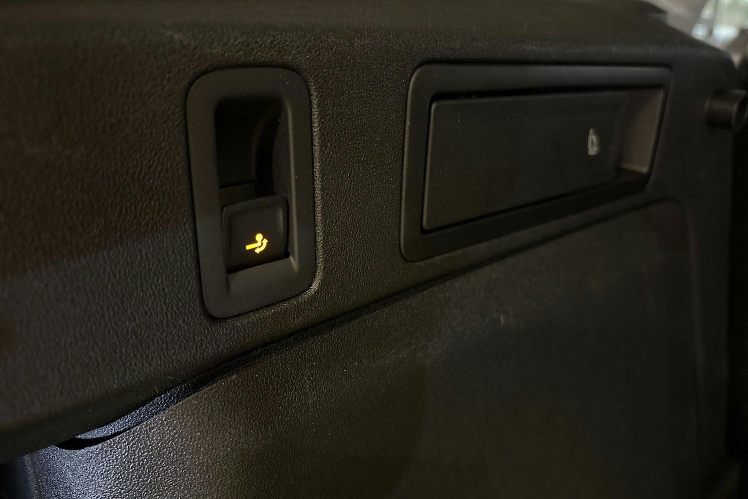 musta Volkswagen Tiguan 2024 kuva 16.