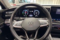 musta Volkswagen Tiguan 2024 kuva 19.