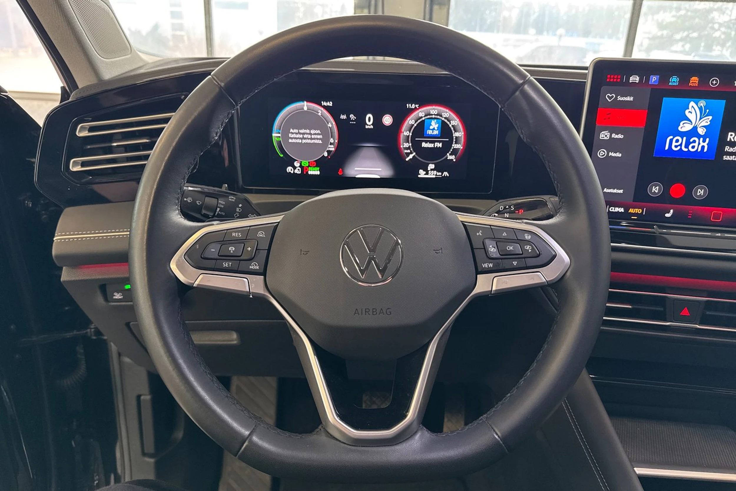 musta Volkswagen Tiguan 2024 kuva 23.