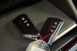 musta Volkswagen Tiguan 2024 kuva 38.