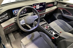 sininen Volkswagen Tiguan 2024 kuva 6.