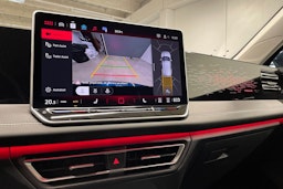 sininen Volkswagen Tiguan 2024 kuva 15.