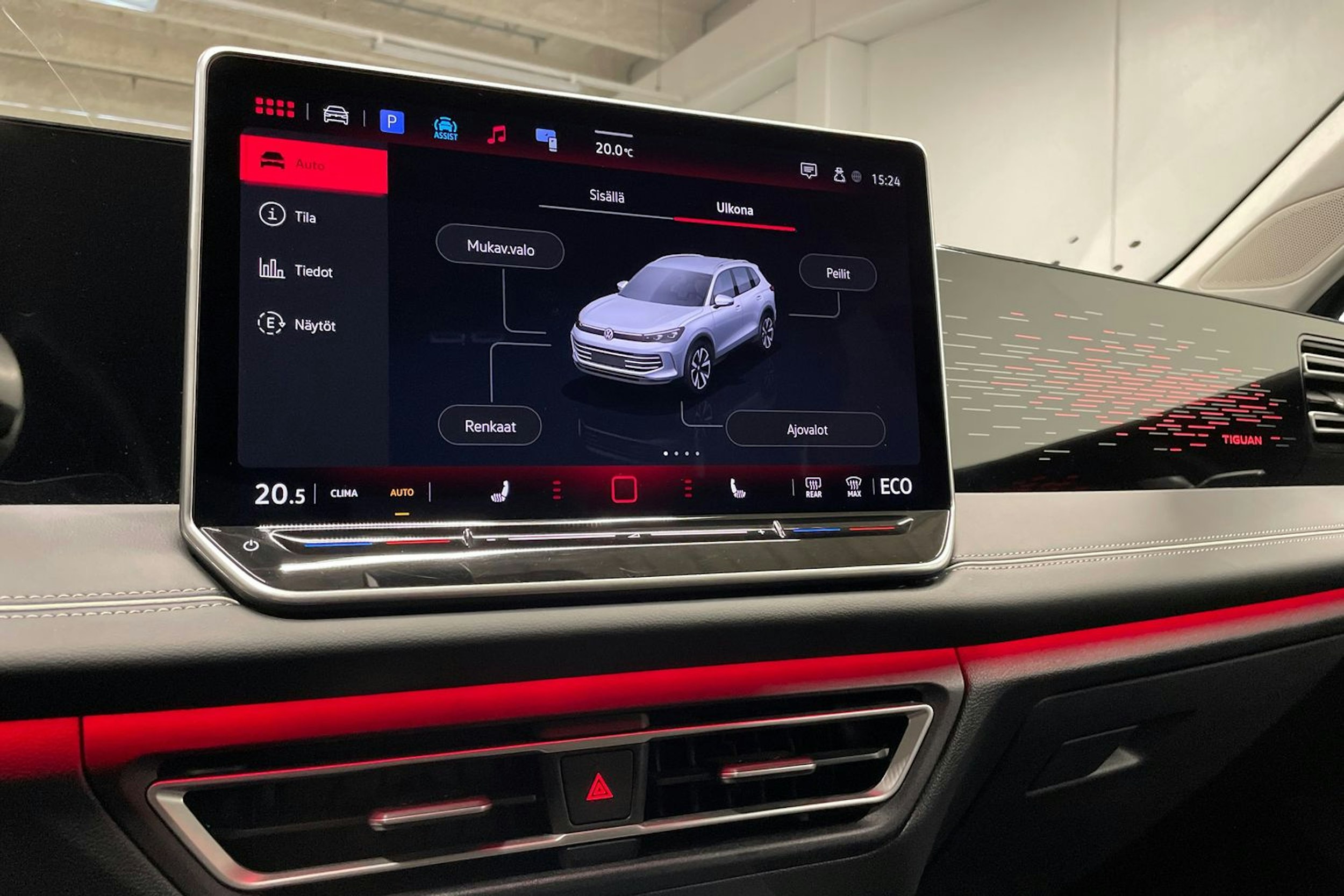 sininen Volkswagen Tiguan 2024 kuva 19.