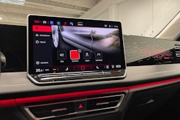 sininen Volkswagen Tiguan 2024 kuva 22.