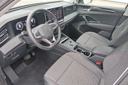 harmaa Volkswagen Tiguan 2024 kuva 6.