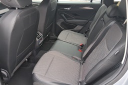 harmaa Volkswagen Tiguan 2024 kuva 8.