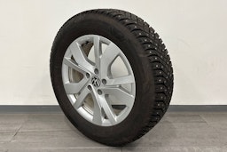 harmaa Volkswagen Tiguan 2024 kuva 11.