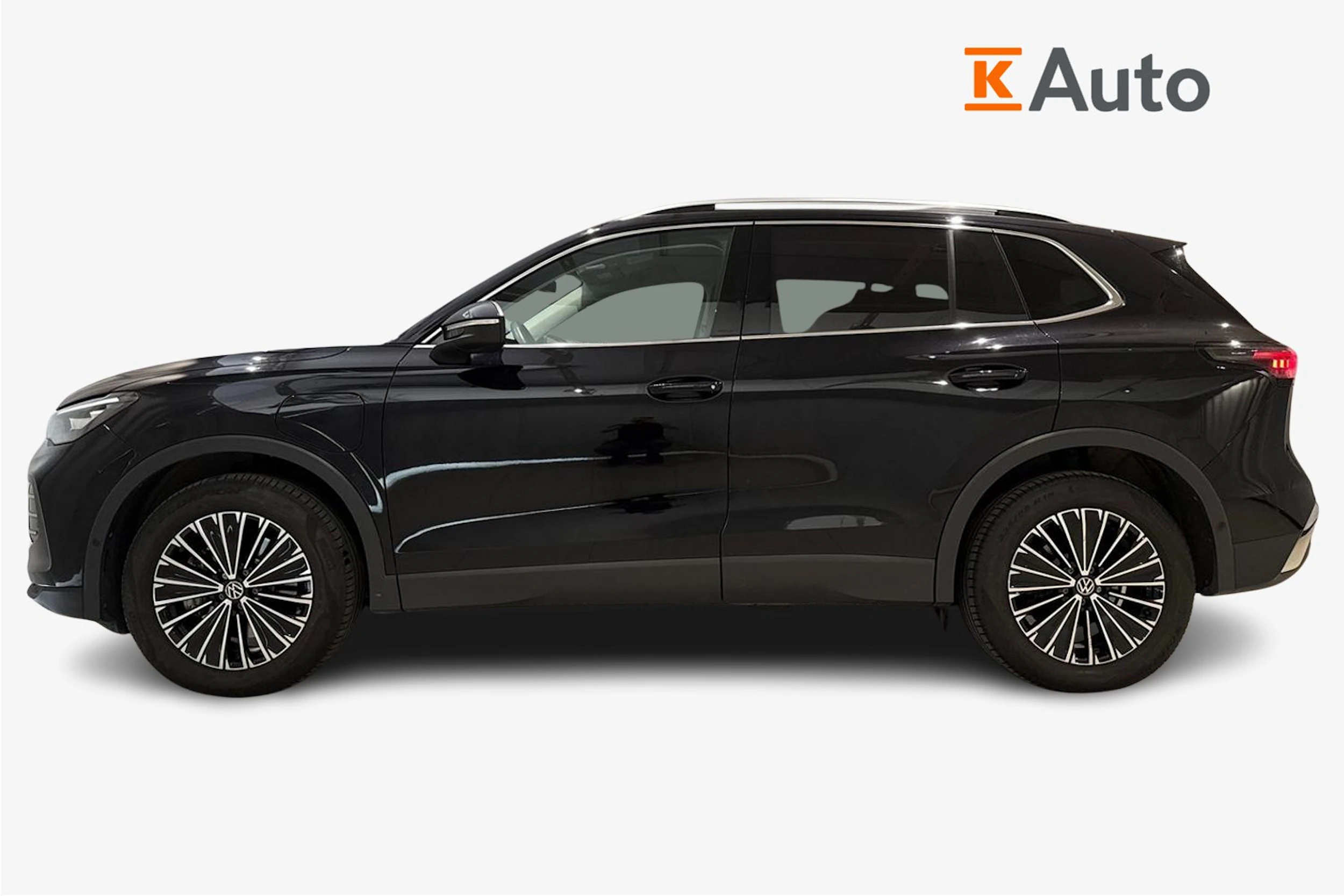 musta Volkswagen Tiguan 2024 kuva 7.