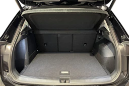 musta Volkswagen Tiguan 2024 kuva 16.