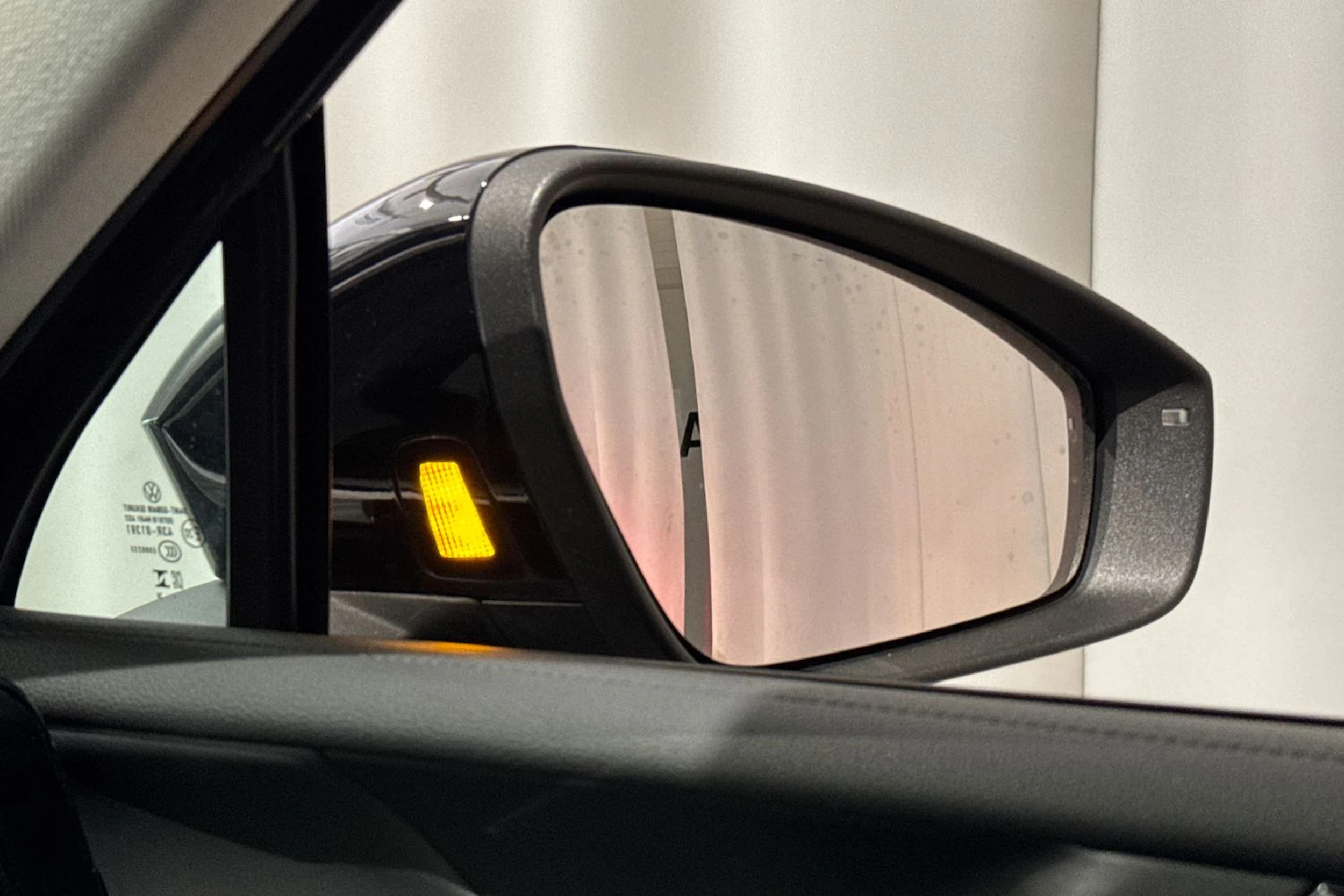 musta Volkswagen Tiguan 2024 kuva 43.