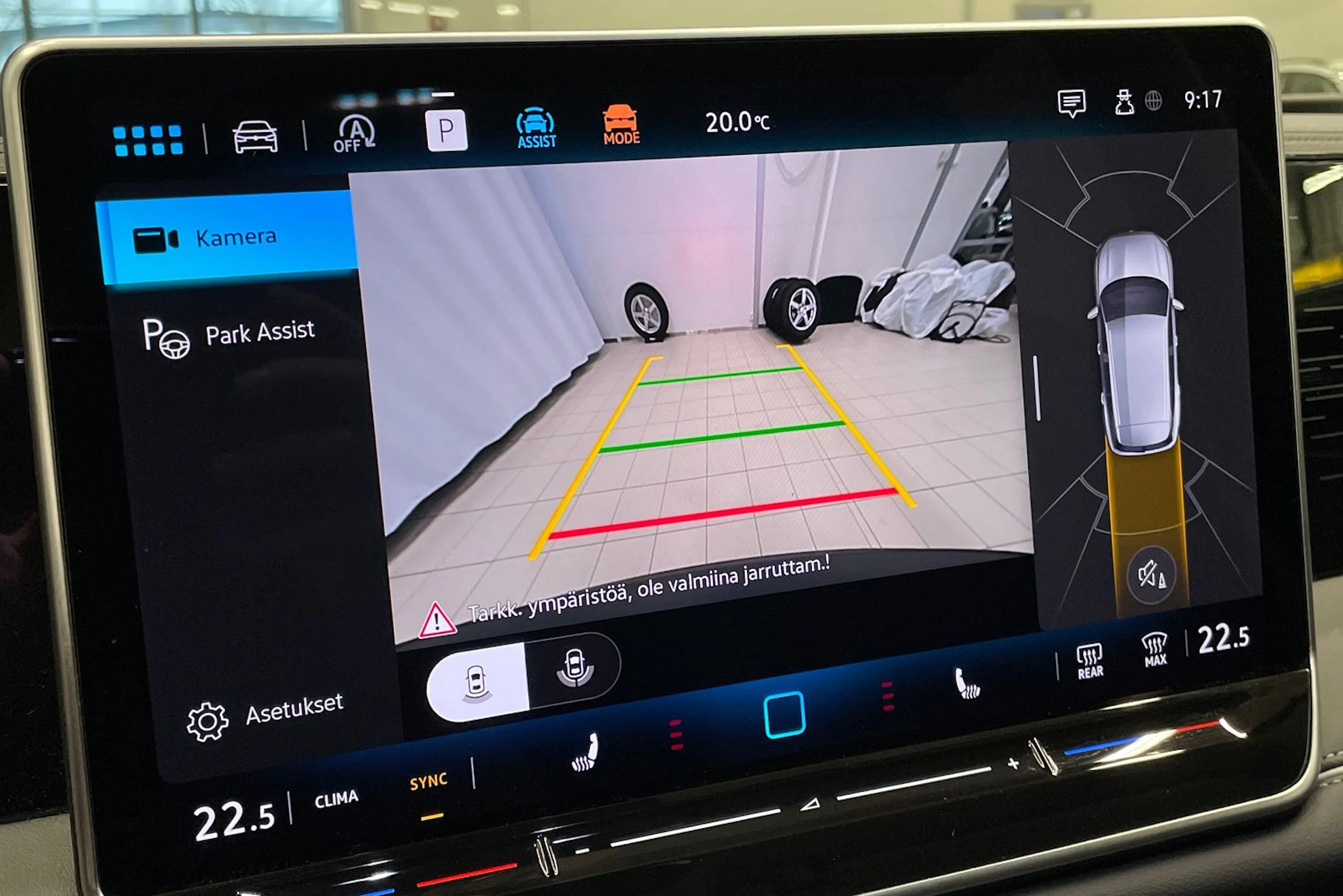 Harmaa Volkswagen Tiguan 2024 kuva 19.