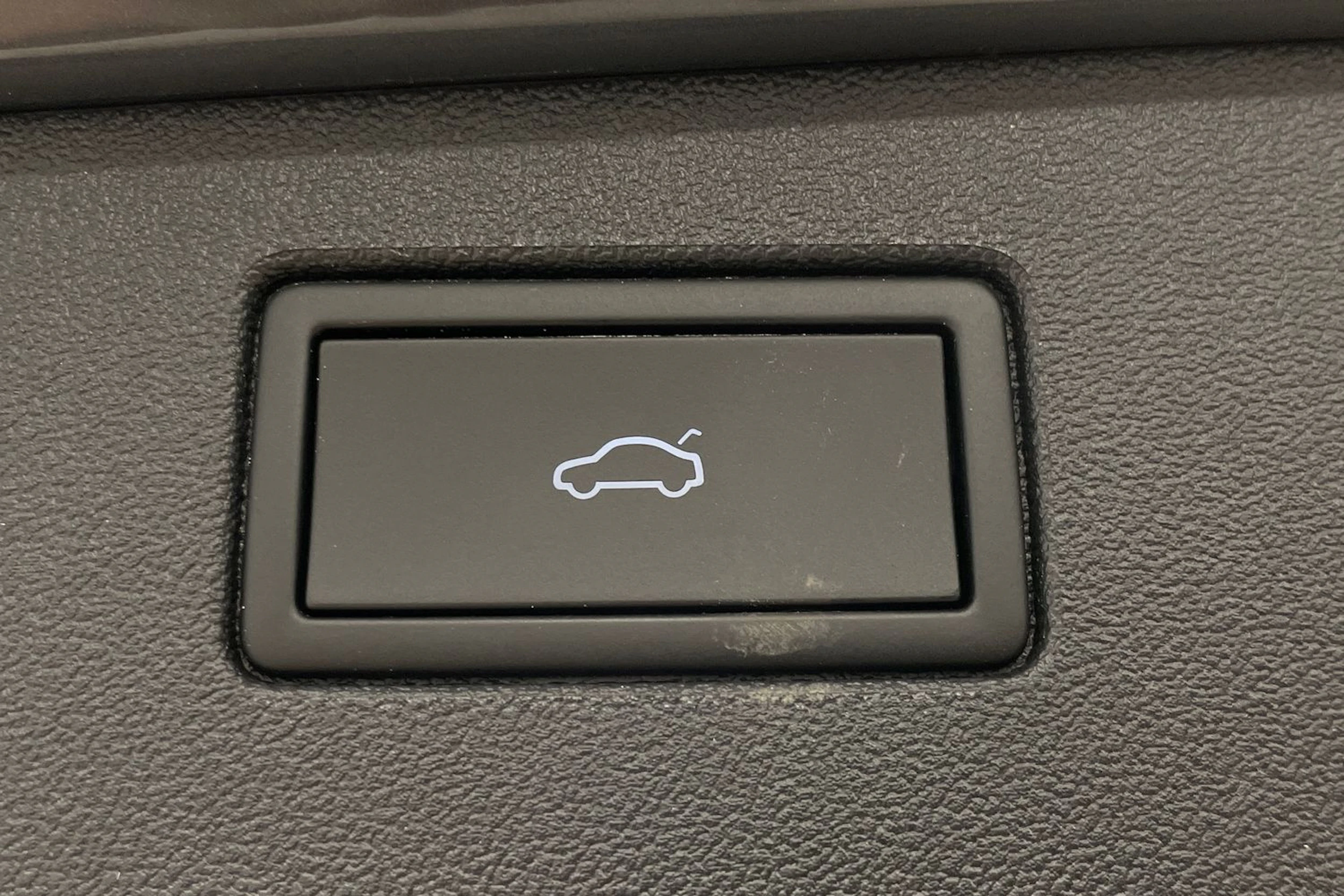 Harmaa Volkswagen Tiguan 2024 kuva 22.