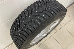 Harmaa Volkswagen Tiguan 2024 kuva 24.