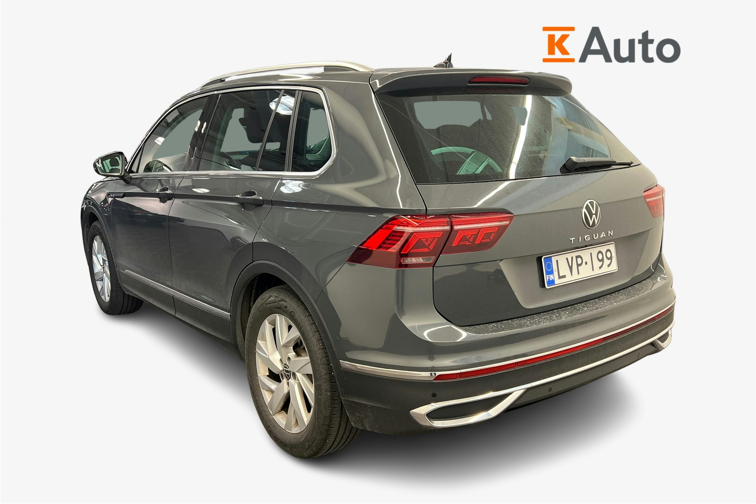 harmaa Volkswagen Tiguan 2024 kuva 2.