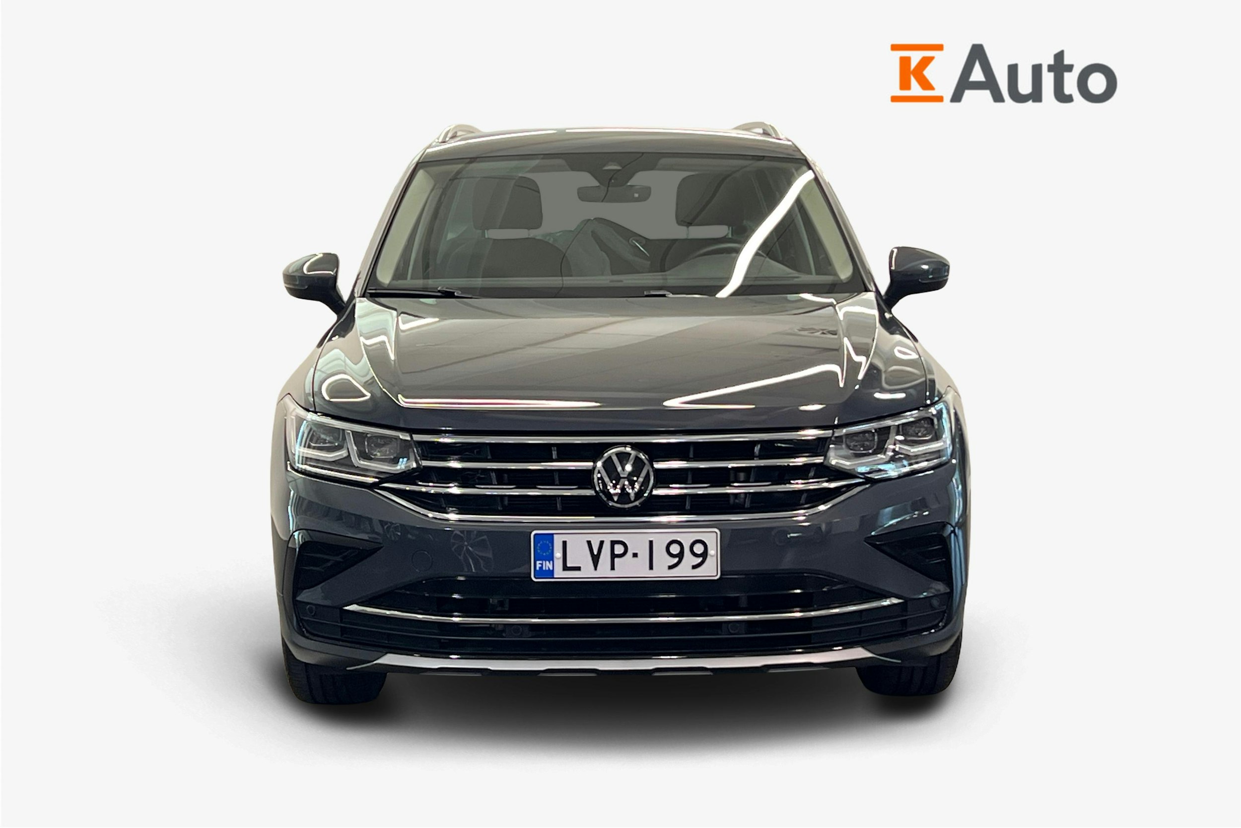 Harmaa Volkswagen Tiguan 2024 kuva 5.