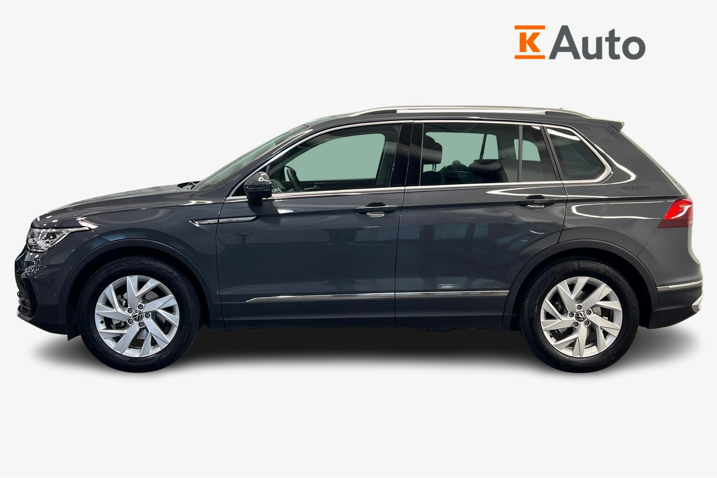 Harmaa Volkswagen Tiguan 2024 kuva 6.