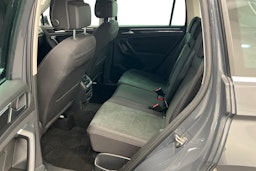 Harmaa Volkswagen Tiguan 2024 kuva 10.