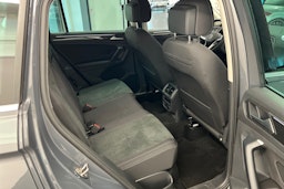 Harmaa Volkswagen Tiguan 2024 kuva 15.